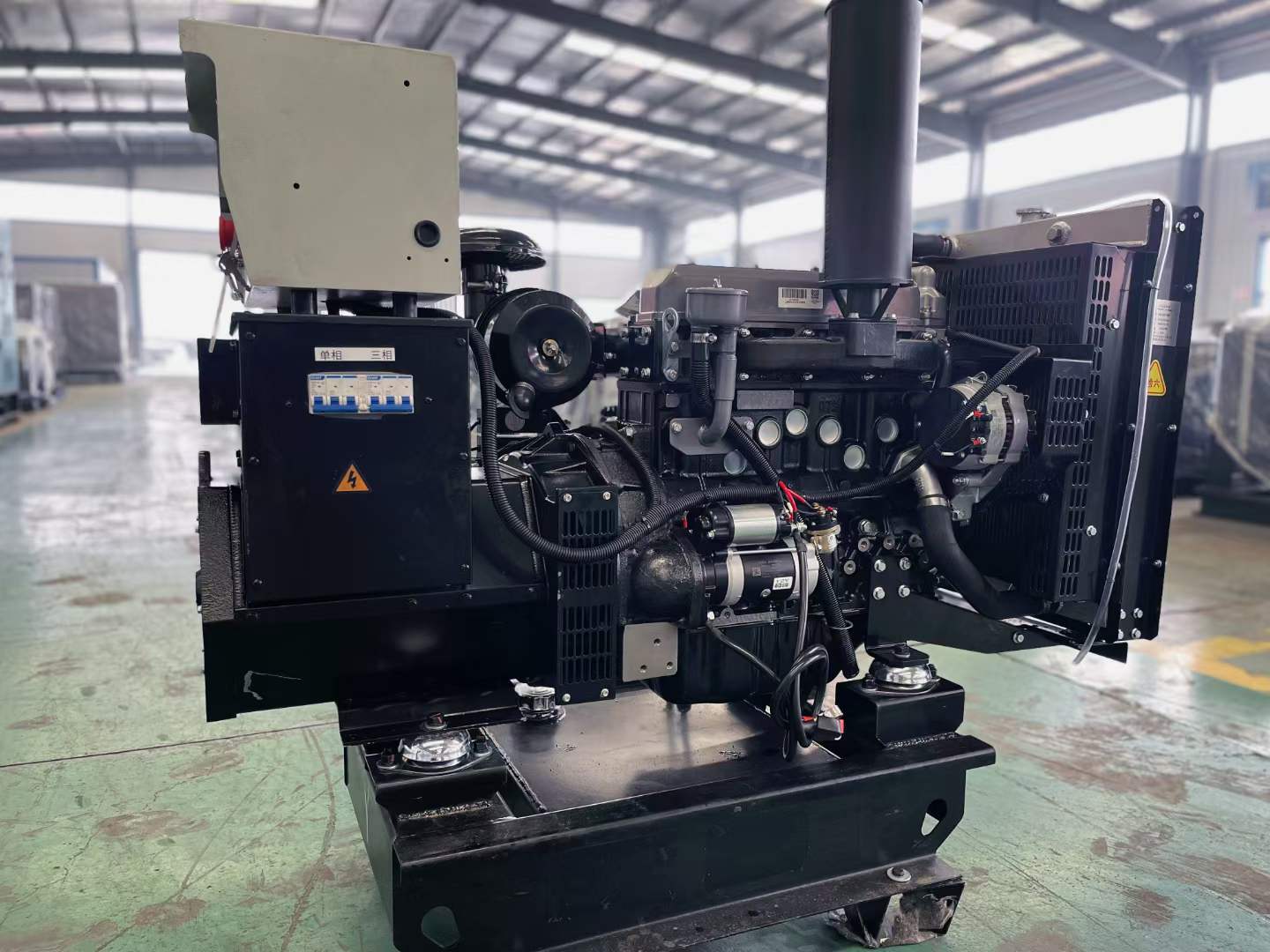 开平如何降低电感性负载对发电机的影响？