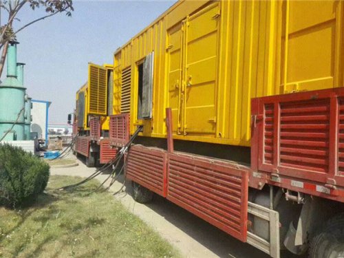 开平发电机出租如何根据燃油压力判断燃油系统是否存在故障？