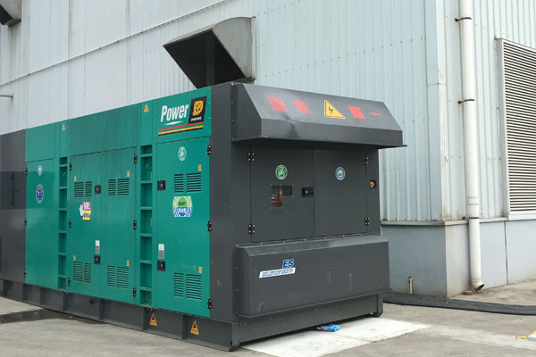 开平燃油滤清器的更换流程是怎样的？