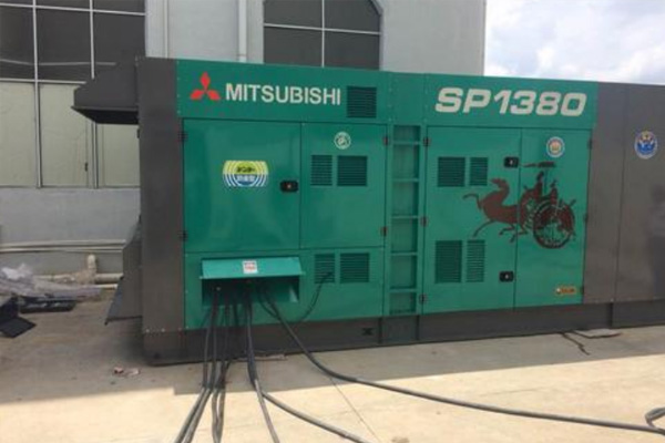 开平为什么有些柴油发电机组的输出电压可以调节？