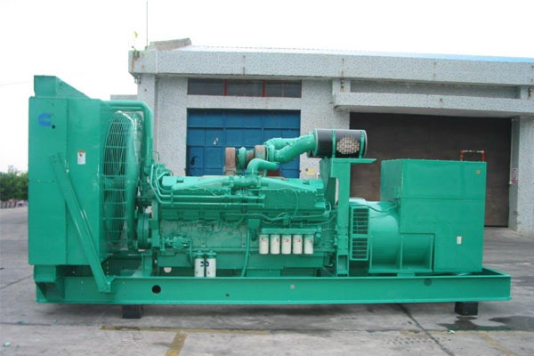 开平工厂发电机应急发电时如何更准确地检查发电机状态？