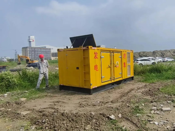 开平冬季低温环境下，发电机组启动电瓶的容量需求是否会增加？