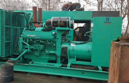 开平发电机组如何判断水冷式机油散热器内部是否需要清洗?